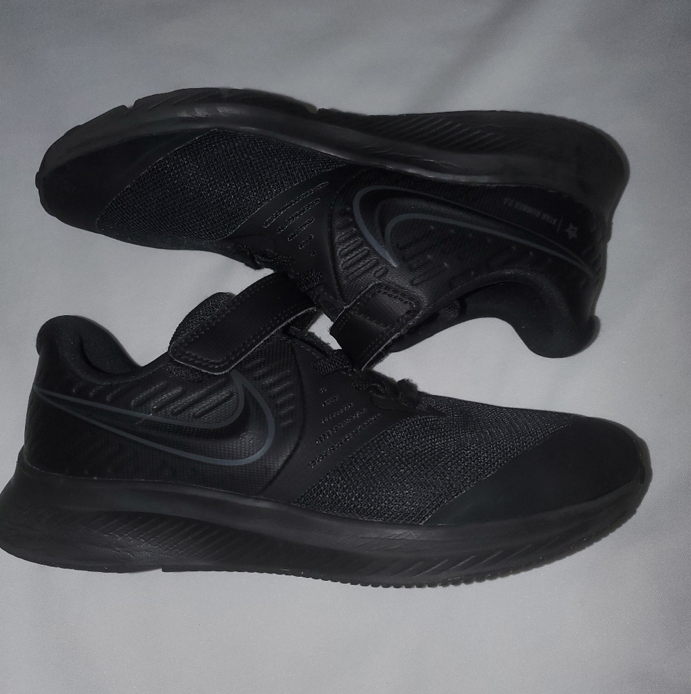 Nike Kids' Star Runner 2